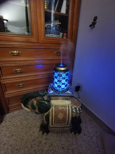 Metal Essential Oils Diffuser 7 Colors Night Light Auto Shut Off photo review