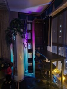 Minimalist LED RGB Corner Lamp With Remote Control photo review