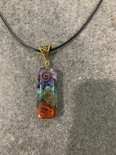 Retro Reiki Colorful Stone Chakra Orgone Pendant photo review