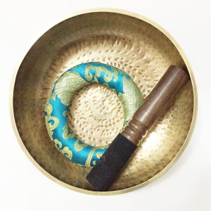 Handmade Tibetan Singing Bowls 7 size Himalayan Buddha Yoga Meditation Bowls with Mallet Cushion